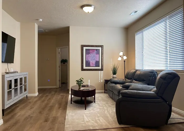 Luxurious Condo At The Springs By Cool Properties